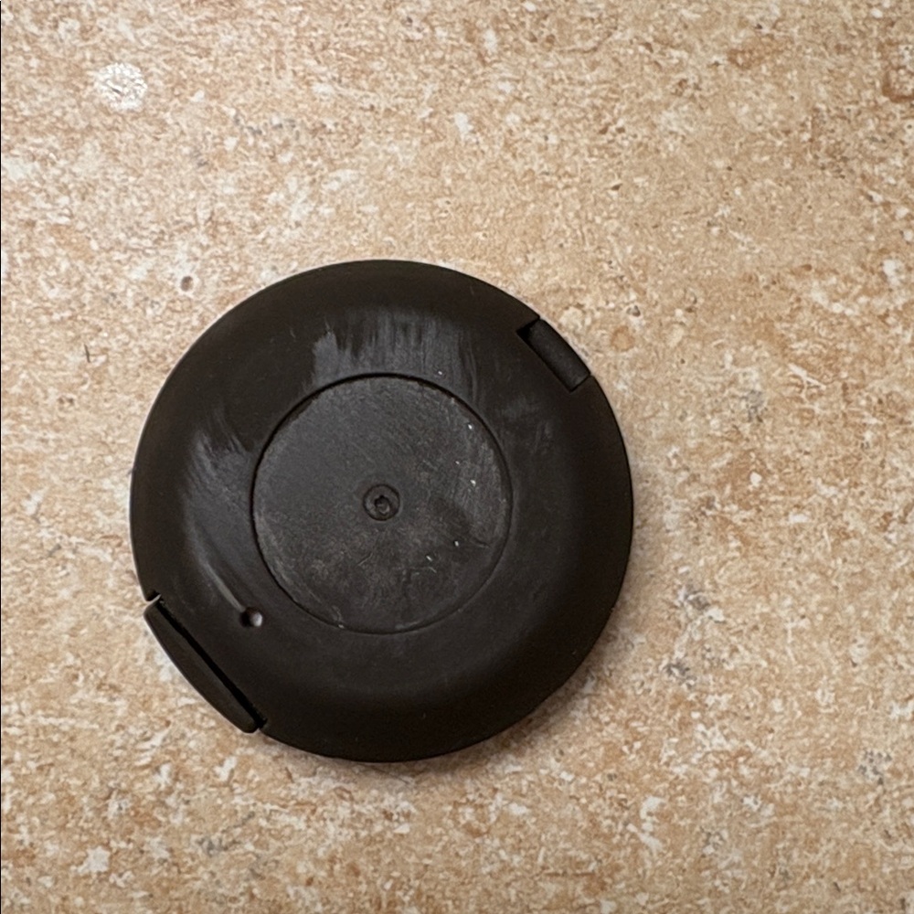 EMPTY - BECCA Compact Mirror - Picture 3 of 3